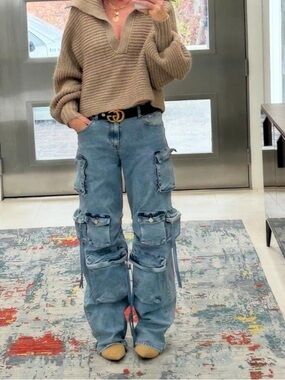 Light Wash Cargo Wide-Leg Jeans - Women